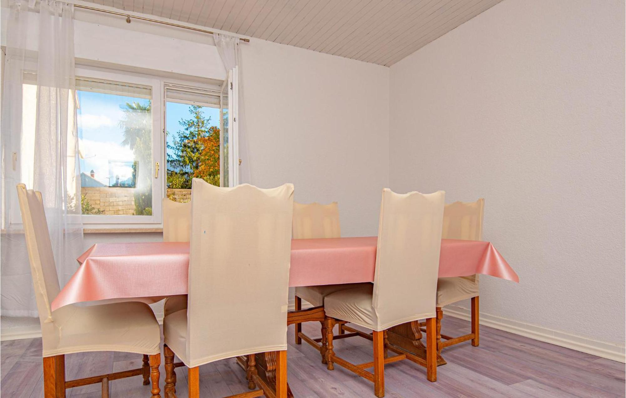 Cozy Home In Dolac With Kitchen Primošten المظهر الخارجي الصورة